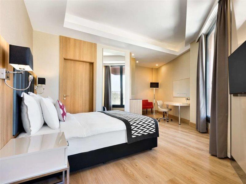 Ramada Encore Eskişehir Buitenkant foto