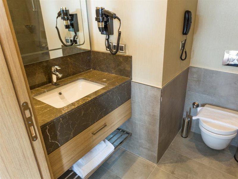 Ramada Encore Eskişehir Buitenkant foto