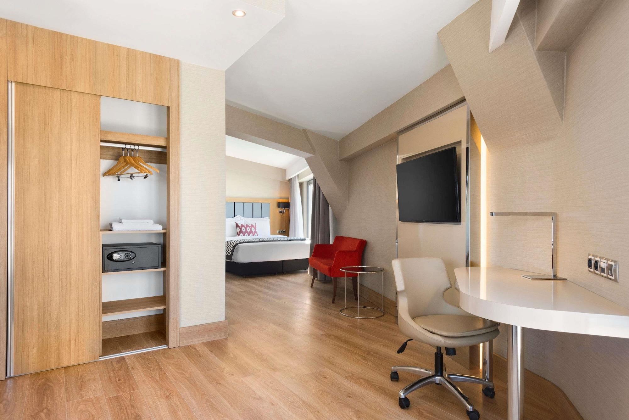 Ramada Encore Eskişehir Buitenkant foto
