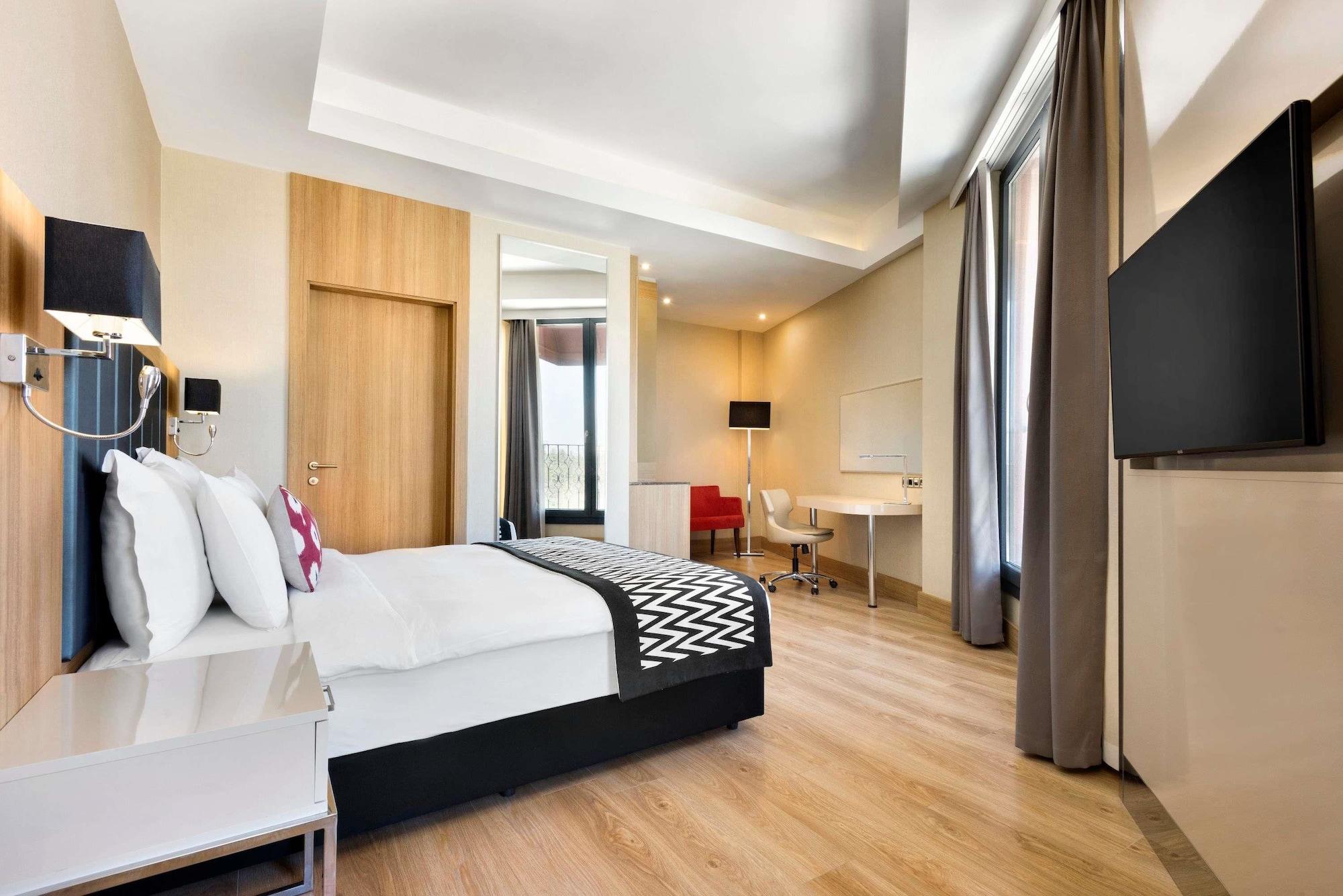 Ramada Encore Eskişehir Buitenkant foto